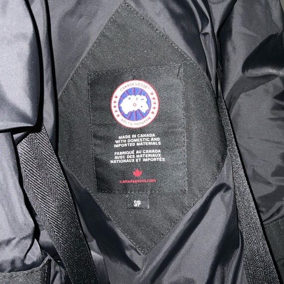 Women’s Canada Goose Black Parka - Picture 2 of 4